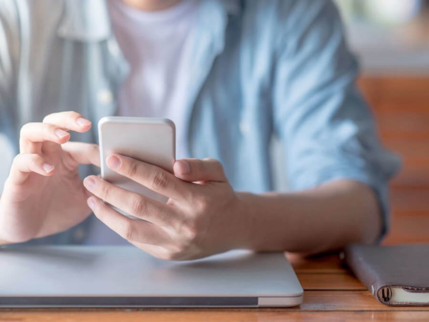 板金工の仕事を探す人